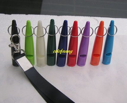 300pcs Lot Fast Shipping Plastic Dog Whistles Cat Dogs Pet Train Whistle Pet Supplies With Lanyard 1.jpg