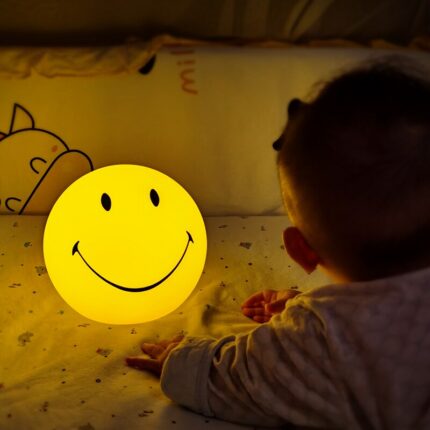 Creative Smiling Face Lamp Children With Sleeping Night Light Bedroom Bedside Decoration Timing Remote Control Feeding 1