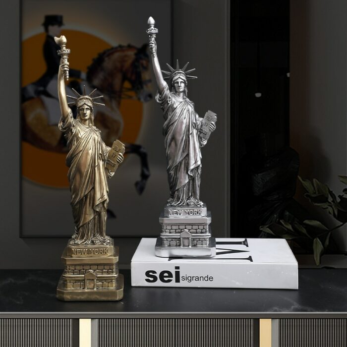 Usa Landmarks Statue Of Liberty Desktop Creative Home Office Decoration Ornaments Room Wine Cabinet Crafts Gift 2